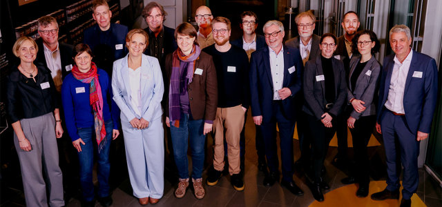 Gruppenfoto Neuberufene Professor*innen  (Bild:Thilo Schmülgen / TH Köln)