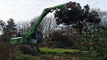 Ein grüner Bagger aufd er Baustelle. (Bild: TH Köln)